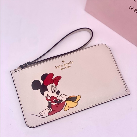 Kate Spade White Wristlet with Minnie Mouse Design - Picture 5 of 6